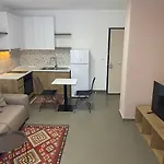 Lulu Suites - Petit