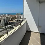 Lulu Suites - Petit